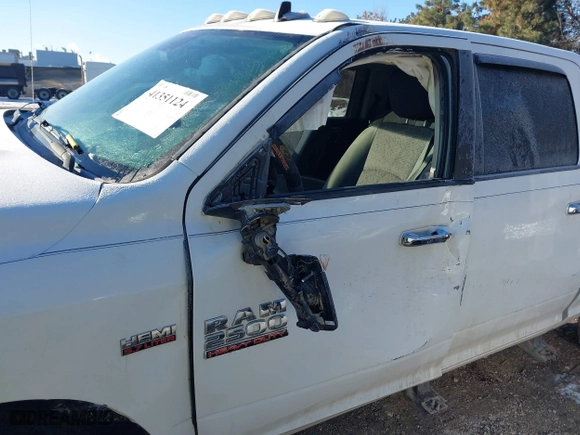 2014 Ram 2500 SLT with VIN 3C6TR5DT2EG158273, listed as a IAAI auction lot 41351124 with 247,499 mi miles. Bid and sale history available at carsss.com. Image 6.