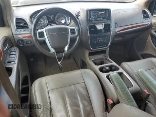 2014 Chrysler Town & Country Touring L z VIN 2C4RC1CG9ER169668, wystawiony jako Copart lot #59629895 z przebiegiem 254 421 mil mil oraz Szkoda całkowita • Salvage title. Historia ofert i sprzedaży dostępna na DreamBid. Obrazek 8.