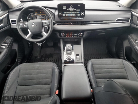 2024 Mitsubishi Outlander SE z VIN JA4J4VA88RZ064039, wystawiony jako Copart lot #58999405 z przebiegiem 24 995 mil mil oraz Szkoda całkowita • Salvage title. Historia ofert i sprzedaży dostępna na DreamBid. Obrazek 8.