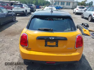 2016 MINI Hardtop 4 Door z VIN WMWXU1C53G2D08424, wystawiony jako IAAI lot #42509304 z przebiegiem 97 729 mil mil oraz . Historia ofert i sprzedaży dostępna na DreamBid. Obrazek 17.