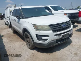 2017 Ford Police Interceptor Utility z VIN 1FM5K8ARXHGB40700, wystawiony jako IAAI lot #42264375 z przebiegiem Nie podano mil oraz . Historia ofert i sprzedaży dostępna na DreamBid. Obrazek 1.
