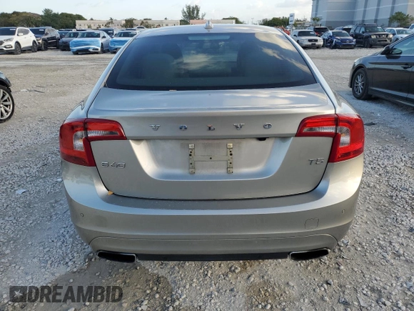 2014 Volvo S60 T5 with VIN YV1612FS5E2290835, listed as a Copart auction lot 50901505 with 121,438 mi miles and Salvage Title. Bid and sale history available at carsss.com. Image 6.