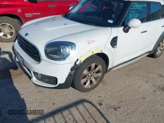 2019 MINI Countryman Cooper with VIN WMZYS7C53K3F45854, listed as a IAAI auction lot 41884080 with 114,524 mi miles and . Bid and sale history available at DreamBid. Image 6.