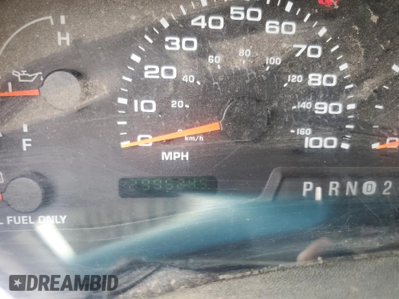 2002 Ford F-250 XL with VIN 1FTNX20F02EB92592, listed as a Copart auction lot 55834145 with 299,524 mi miles and Salvage title. Bid and sale history available at DreamBid. Image 9.