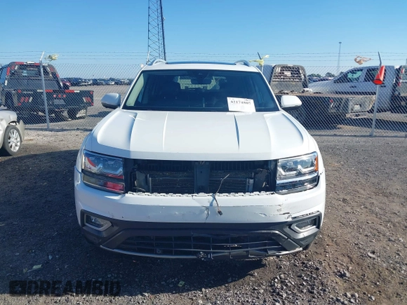 2018 Volkswagen Atlas SEL Premium with VIN 1V2NR2CA5JC571171, listed as a IAAI auction lot 42174807 with 131,690 mi miles and . Bid and sale history available at DreamBid. Image 12.