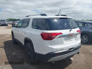 2018 GMC Acadia SLT with VIN 1GKKNMLS5JZ125320, listed as a IAAI auction lot 42200369 with 176,126 mi miles and . Bid and sale history available at DreamBid. Image 3.