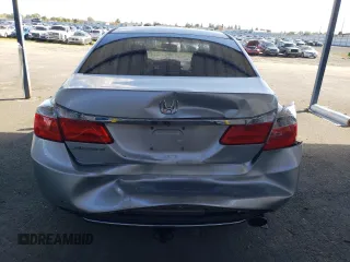2013 Honda Accord LX z VIN 1HGCR2F37DA233990, wystawiony jako Copart lot #51832815 z przebiegiem 107 636 mil mil oraz Szkoda całkowita • Salvage title. Historia ofert i sprzedaży dostępna na DreamBid. Obrazek 6.