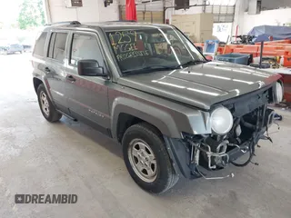 2013 Jeep Patriot Sport with VIN 1C4NJPBA1DD251528, listed as a IAAI auction lot 42579814 with 112,623 mi miles and . Bid and sale history available at DreamBid. Image 1.