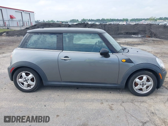 2010 MINI Hardtop with VIN WMWMF3C54ATZ21451, listed as a IAAI auction lot 42111383 with 164,116 mi miles and . Bid and sale history available at DreamBid. Image 14.