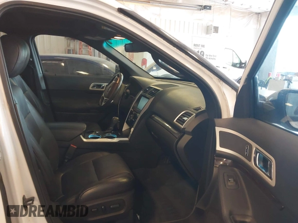2014 Ford Explorer Limited z VIN 1FM5K7F80EGB71671, wystawiony jako IAAI lot #42280736 z przebiegiem 154 883 mil mil oraz . Historia ofert i sprzedaży dostępna na DreamBid. Obrazek 5.