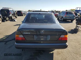 1992 Mercedes-Benz 300 with VIN WDBEA30D7NB601357, listed as a Copart auction lot 75703834 with 22,051 mi miles and Clean Title. Bid and sale history available at carsss.com. Image 6.