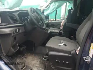 2024 Ford Transit Cargo z VIN 1FTBW2YG1RKB57199, wystawiony jako Copart lot #51781745 z przebiegiem 1 812 mil mil oraz Szkoda całkowita • Salvage title. Historia ofert i sprzedaży dostępna na DreamBid. Obrazek 7.