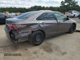 2015 Toyota Camry XLE z VIN 4T1BF1FK4FU060219, wystawiony jako Copart lot #58141715 z przebiegiem 256 926 mil mil oraz Czysty tytuł • Clean title. Historia ofert i sprzedaży dostępna na DreamBid. Obrazek 3.