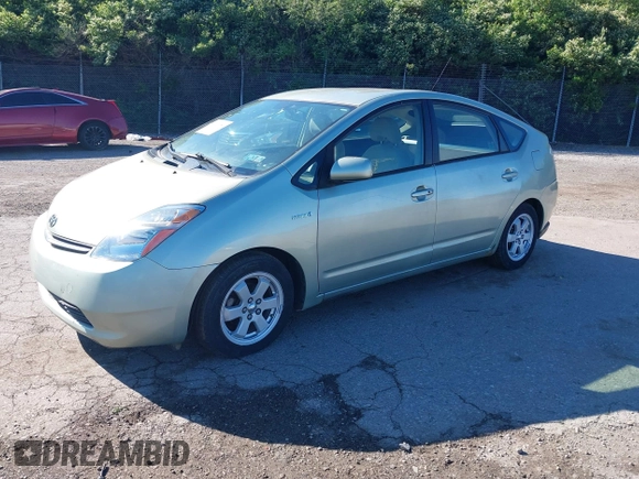 2007 Toyota Prius with VIN JTDKB20U877645725, listed as a IAAI auction lot 42190680 with Not Provided miles. Bid and sale history available at carsss.com. Image 2.