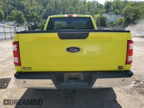 2022 Ford F-150 XL with VIN 1FTMF1EB3NKE01585, listed as a Copart auction lot 68897514 with 29,951 mi miles and Salvage title. Bid and sale history available at DreamBid. Image 6.