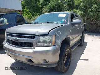 2007 Chevrolet Tahoe LT with VIN 1GNFC13007J405418, listed as a IAAI auction lot 42631830 with 225,156 mi miles and . Bid and sale history available at DreamBid. Image 2.