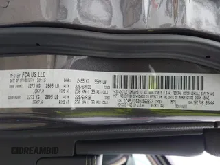 2017 Jeep Cherokee Limited with VIN 1C4PJMDB2HW562277, listed as a IAAI auction lot 41800310 with Not Provided miles and . Bid and sale history available at DreamBid. Image 9.