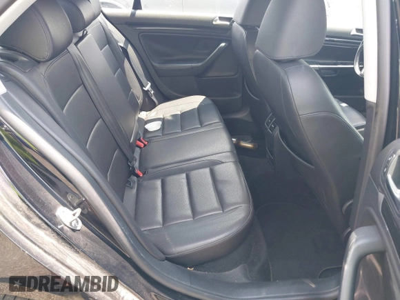 2010 Volkswagen Jetta SE with VIN 3VWRZ7AJ3AM024737, listed as a IAAI auction lot 42626711 with 132,754 mi miles and . Bid and sale history available at DreamBid. Image 8.