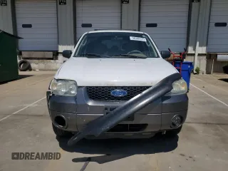 2006 Ford Escape XLT z VIN 1FMYU93176KB98889, wystawiony jako Copart lot #56388425 z przebiegiem 149 002 mil mil oraz Szkoda całkowita • Salvage title. Historia ofert i sprzedaży dostępna na DreamBid. Obrazek 5.