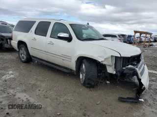 2010 Chevrolet Suburban LTZ with VIN 1GNUKKE37AR274407, listed as a Copart auction lot 49613125 with 195,184 mi miles and Salvage Title. Bid and sale history available at carsss.com. Image 4.