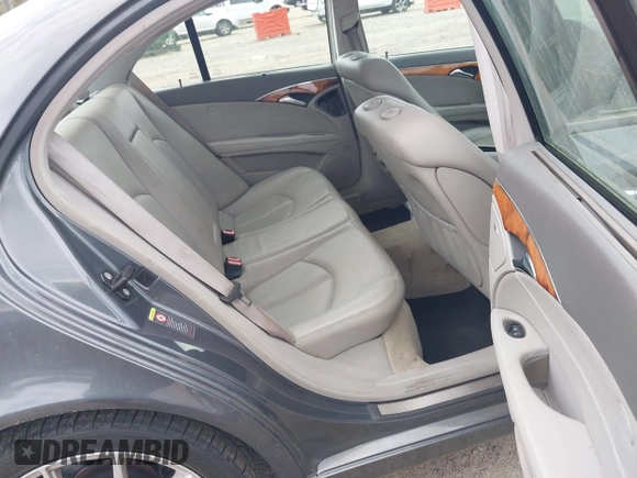 2006 Mercedes-Benz E-Class 3.5L with VIN WDBUF56J16A806413, listed as a IAAI auction lot 41936455 with 133,678 mi miles. Bid and sale history available at carsss.com. Image 8.