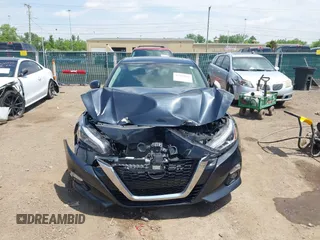 2019 Nissan Altima SV z VIN 1N4BL4DW9KN300931, wystawiony jako IAAI lot #42282164 z przebiegiem 114 986 mil mil oraz . Historia ofert i sprzedaży dostępna na DreamBid. Obrazek 12.