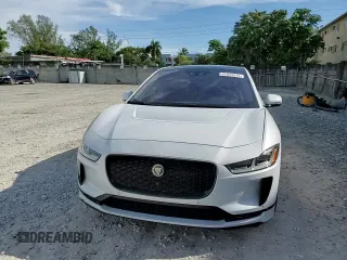 2020 Jaguar I-Pace HSE with VIN SADHD2S16L1F85682, listed as a Copart auction lot 87034314 with 28,139 mi miles and Non repairable. Bid and sale history available at DreamBid. Image 10.