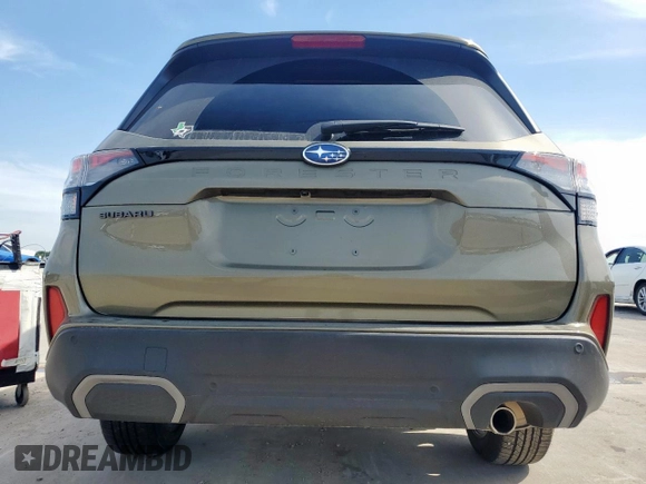 2025 Subaru Forester Limited z VIN JF2SLDRC9SH426179, wystawiony jako Copart lot #56785935 z przebiegiem 7 331 mil mil oraz Szkoda całkowita • Salvage title. Historia ofert i sprzedaży dostępna na DreamBid. Obrazek 6.
