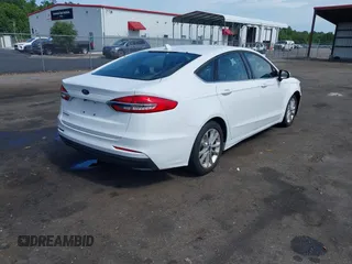 2020 Ford Fusion SE with VIN 3FA6P0H78LR237689, listed as a IAAI auction lot 42492036 with 63,303 mi miles and . Bid and sale history available at DreamBid. Image 4.