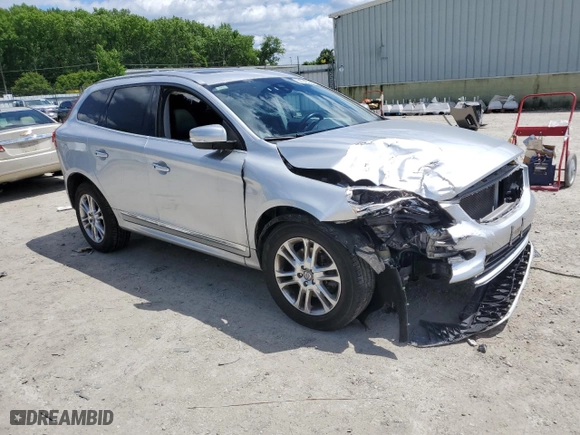 2015 Volvo XC60 3.2L Platinum with VIN YV4940RD3F2599696, listed as a Copart auction lot 54348964 with 48,477 mi miles. Bid and sale history available at carsss.com. Image 4.
