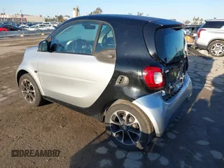 2016 Smart fortwo Passion with VIN WMEFJ5DA4GK068289, listed as a IAAI auction lot 41966659 with 155,009 mi miles and . Bid and sale history available at DreamBid. Image 3.