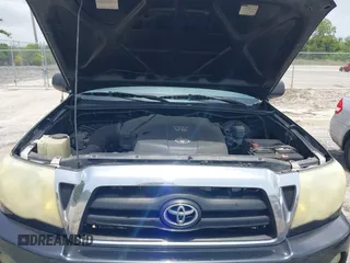2006 Toyota Tacoma PreRunner with VIN 3TMJU62NX6M026499, listed as a IAAI auction lot 42437645 with 452,309 mi miles and . Bid and sale history available at DreamBid. Image 10.
