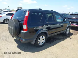 2005 Honda CR-V EX with VIN JHLRD78875C053656, listed as a IAAI auction lot 42117380 with 183,252 mi miles. Bid and sale history available at carsss.com. Image 4.