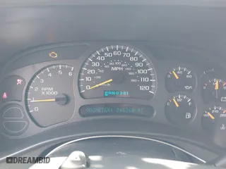 2004 Chevrolet Tahoe LT with VIN 1GNEK13Z44R135183, listed as a IAAI auction lot 42062992 with 248,360 mi miles. Bid and sale history available at carsss.com. Image 7.