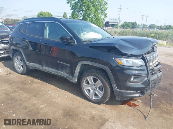 2022 Jeep Compass Latitude z VIN 3C4NJDBB0NT216921, wystawiony jako IAAI lot #42473934 z przebiegiem 41 169 mil mil oraz . Historia ofert i sprzedaży dostępna na DreamBid. Obrazek 1.