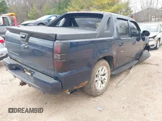 2008 Chevrolet Avalanche LTZ with VIN 3GNFK12348G263981, listed as a IAAI auction lot 41969035 with 246,182 mi miles and . Bid and sale history available at DreamBid. Image 4.