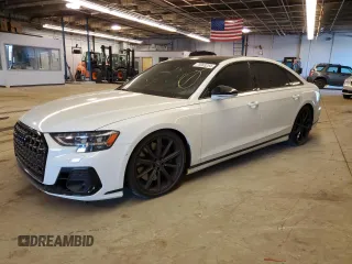 2022 Audi S8 z VIN WAULSBF83NN008651, wystawiony jako Copart lot #75903254 z przebiegiem 32 405 mil mil oraz Szkoda całkowita • Salvage title. Historia ofert i sprzedaży dostępna na DreamBid. Obrazek 1.