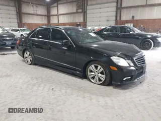 2011 Mercedes-Benz E 350 Luxury z VIN WDDHF8HB0BA431348, wystawiony jako IAAI lot #41891125 z przebiegiem 100 361 mil mil oraz . Historia ofert i sprzedaży dostępna na DreamBid. Obrazek 1.