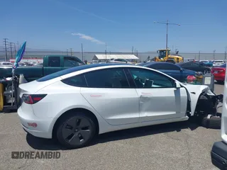 2023 Tesla Model 3 с VIN 5YJ3E1EA6PF603133, выставлен на аукционе IAAI как лот 42571373 с пробегом 15 486 миль миль и . История ставок и продаж доступна на DreamBid. Изображение 14.
