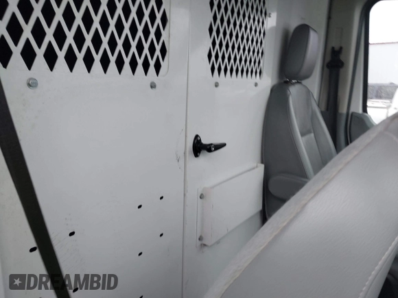 2018 Ford Transit with VIN 1FTBW2CMXJKA90555, listed as a IAAI auction lot 41539215 with 87,913 mi miles and . Bid and sale history available at DreamBid. Image 8.