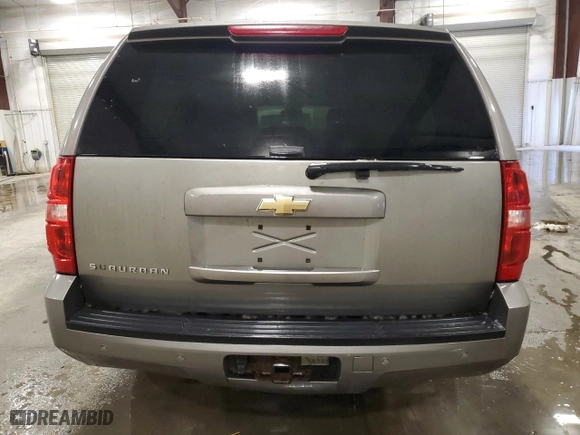 2009 Chevrolet Suburban LT w/1LT with VIN 1GNFK26399R247244, listed as a Copart auction lot 86077374 with 173,513 mi miles and Salvage Title. Bid and sale history available at carsss.com. Image 6.