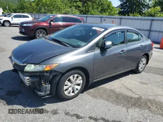 2012 Honda Civic LX z VIN 19XFB2F55CE360542, wystawiony jako Copart lot #59077995 z przebiegiem 139 751 mil mil oraz Szkoda całkowita • Salvage title. Historia ofert i sprzedaży dostępna na DreamBid. Obrazek 1.
