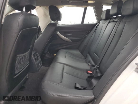 2014 BMW 3 Series 328i xDrive with VIN WBA3G7C57EKN36509, listed as a Copart auction lot 56784925 with 86,792 mi miles and Salvage title. Bid and sale history available at DreamBid. Image 10.
