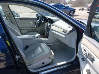 2014 Mercedes-Benz E 350 Sport z VIN WDDHF5KB5EA897885, wystawiony jako IAAI lot #41610599 z przebiegiem 186 080 mil mil oraz . Historia ofert i sprzedaży dostępna na DreamBid. Obrazek 5.