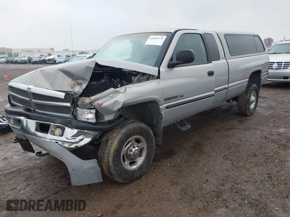 2000 Dodge Ram 2500 with VIN 1B7KF23W0YJ126951, listed as a IAAI auction lot 41802970 with 179,644 mi miles. Bid and sale history available at carsss.com. Image 17.