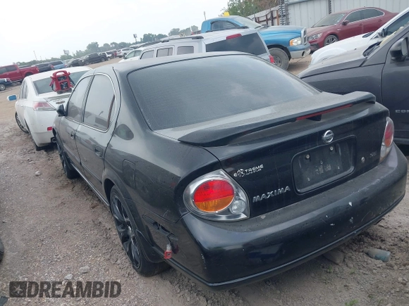 2002 Nissan Maxima GXE z VIN JN1DA31D22T424057, wystawiony jako IAAI lot #42214501 z przebiegiem 178 038 mil mil oraz . Historia ofert i sprzedaży dostępna na DreamBid. Obrazek 3.