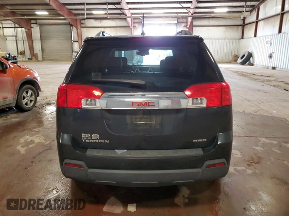 2013 GMC Terrain SLT z VIN 2GKFLVEKXD6396996, wystawiony jako Copart lot #58019125 z przebiegiem 138 205 mil mil oraz Czysty tytuł • Clean title. Historia ofert i sprzedaży dostępna na DreamBid. Obrazek 6.
