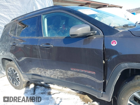 2019 Jeep Compass Trailhawk with VIN 3C4NJDDB3KT602029, listed as a IAAI auction lot 41618243 with 73,088 mi miles and . Bid and sale history available at DreamBid. Image 14.