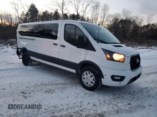 2024 Ford Transit Passenger XL with VIN 1FBAX2YG4RKA28189, listed as a Copart auction lot 42685955 with 16,003 mi miles and Clean Title. Bid and sale history available at DreamBid. Image 4.