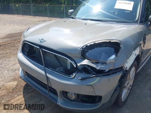 2020 MINI Countryman Cooper with VIN WMZYW5C03L3L14724, listed as a IAAI auction lot 42478285 with 57,915 mi miles and . Bid and sale history available at DreamBid. Image 6.
